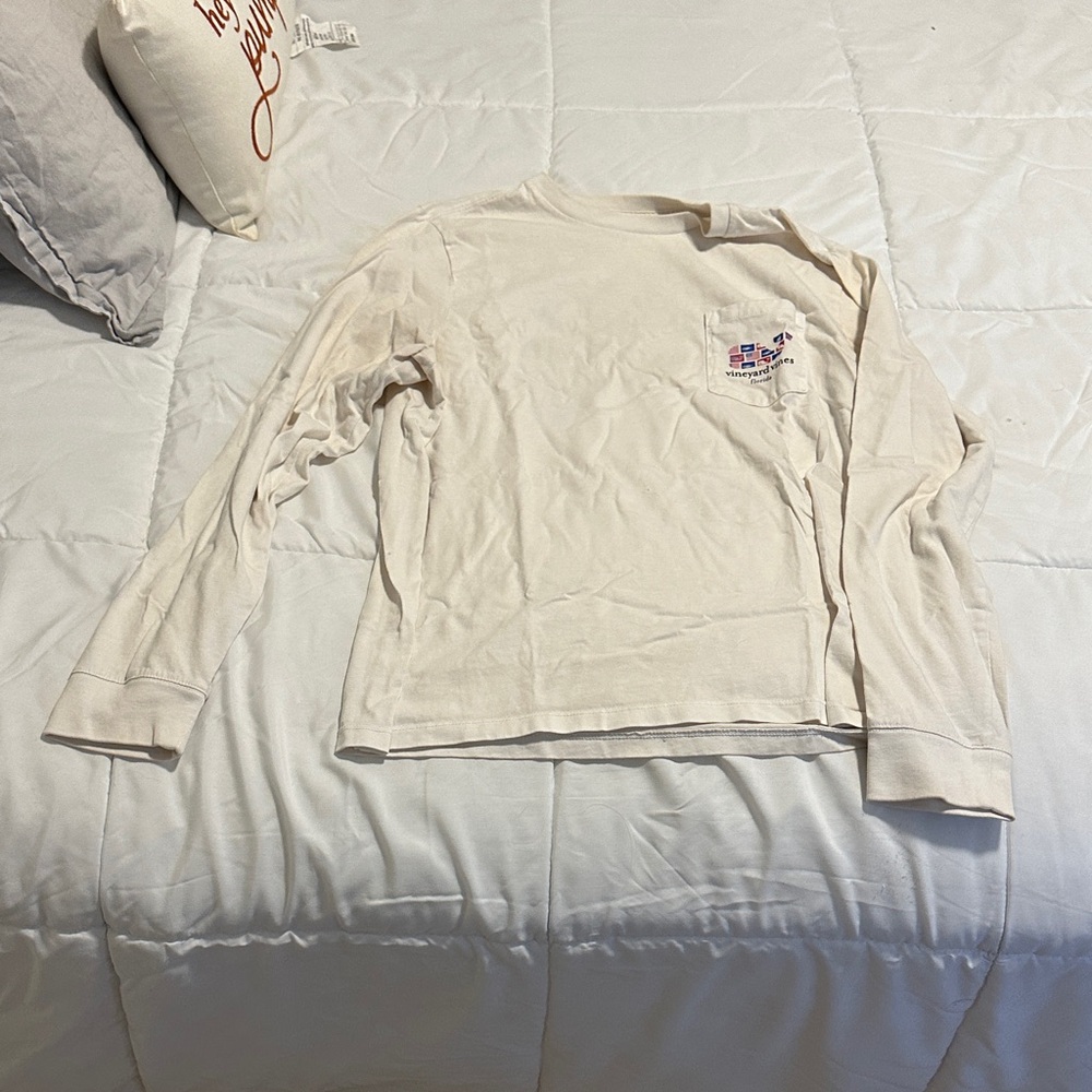 Vineyard Vines Cream Pocket Tee with Flag Whale